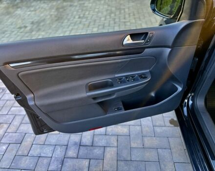 Чорний Фольксваген Гольф, об'ємом двигуна 1.4 л та пробігом 172 тис. км за 7400 $, фото 19 на Automoto.ua