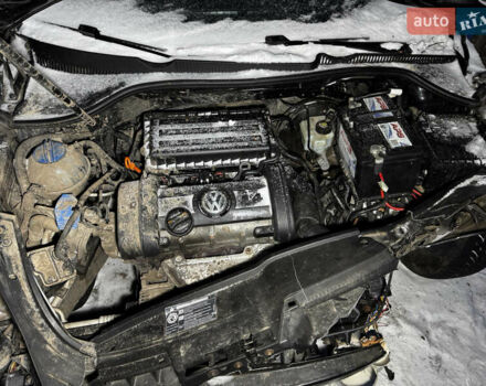 Черный Фольксваген Гольф, объемом двигателя 1.4 л и пробегом 236 тыс. км за 3000 $, фото 4 на Automoto.ua