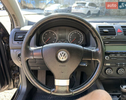 Черный Фольксваген Гольф, объемом двигателя 1.9 л и пробегом 333 тыс. км за 5200 $, фото 15 на Automoto.ua