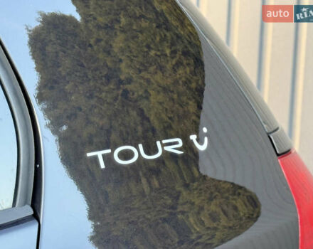 Черный Фольксваген Гольф, объемом двигателя 1.4 л и пробегом 211 тыс. км за 5690 $, фото 12 на Automoto.ua