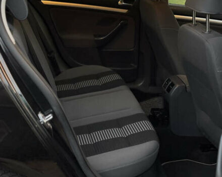 Чорний Фольксваген Гольф, об'ємом двигуна 1.6 л та пробігом 203 тис. км за 6600 $, фото 24 на Automoto.ua