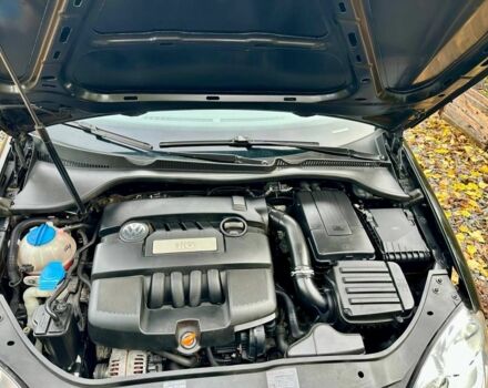 Черный Фольксваген Гольф, объемом двигателя 1.6 л и пробегом 215 тыс. км за 6300 $, фото 9 на Automoto.ua