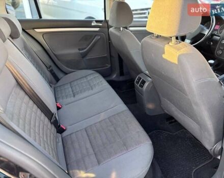 Чорний Фольксваген Гольф, об'ємом двигуна 1.6 л та пробігом 198 тис. км за 6999 $, фото 33 на Automoto.ua