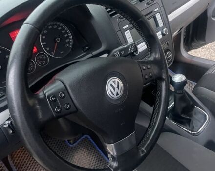 Черный Фольксваген Гольф, объемом двигателя 1.4 л и пробегом 192 тыс. км за 5999 $, фото 10 на Automoto.ua