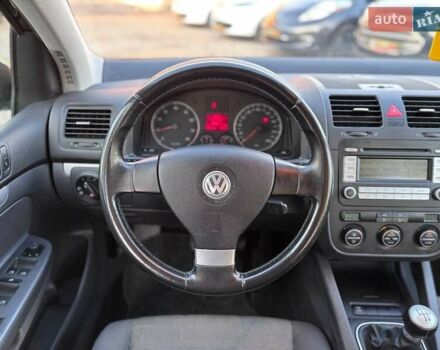 Чорний Фольксваген Гольф, об'ємом двигуна 1.6 л та пробігом 198 тис. км за 6999 $, фото 23 на Automoto.ua