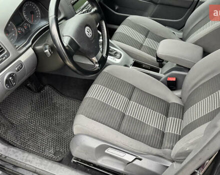 Черный Фольксваген Гольф, объемом двигателя 1.39 л и пробегом 242 тыс. км за 6999 $, фото 11 на Automoto.ua