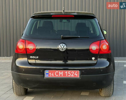 Черный Фольксваген Гольф, объемом двигателя 1.4 л и пробегом 211 тыс. км за 5690 $, фото 40 на Automoto.ua