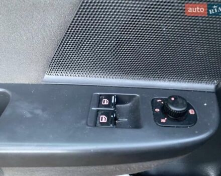 Чорний Фольксваген Гольф, об'ємом двигуна 1.4 л та пробігом 231 тис. км за 6850 $, фото 12 на Automoto.ua