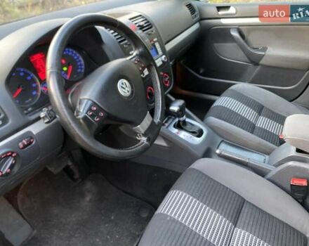 Чорний Фольксваген Гольф, об'ємом двигуна 1.4 л та пробігом 231 тис. км за 6850 $, фото 7 на Automoto.ua