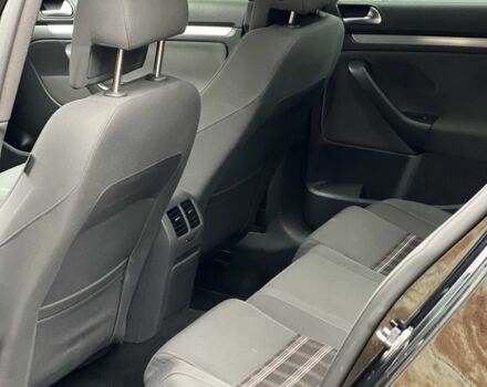 Чорний Фольксваген Гольф, об'ємом двигуна 2 л та пробігом 240 тис. км за 7600 $, фото 7 на Automoto.ua