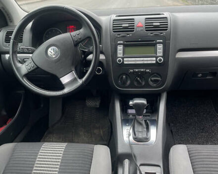 Черный Фольксваген Гольф, объемом двигателя 1.4 л и пробегом 139 тыс. км за 6600 $, фото 9 на Automoto.ua