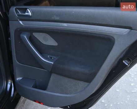 Чорний Фольксваген Гольф, об'ємом двигуна 1.4 л та пробігом 212 тис. км за 5555 $, фото 23 на Automoto.ua