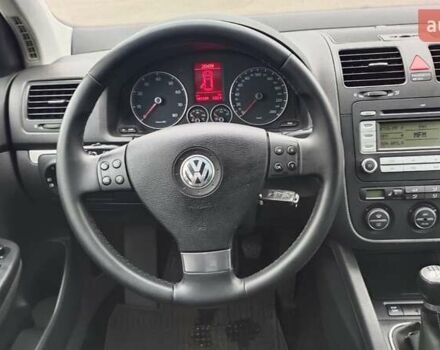 Чорний Фольксваген Гольф, об'ємом двигуна 1.4 л та пробігом 181 тис. км за 6500 $, фото 14 на Automoto.ua