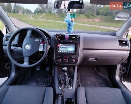 Чорний Фольксваген Гольф, об'ємом двигуна 1.6 л та пробігом 190 тис. км за 5900 $, фото 4 на Automoto.ua
