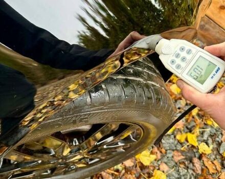 Черный Фольксваген Гольф, объемом двигателя 1.6 л и пробегом 215 тыс. км за 6300 $, фото 118 на Automoto.ua