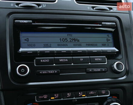 Черный Фольксваген Гольф, объемом двигателя 1.6 л и пробегом 217 тыс. км за 7700 $, фото 26 на Automoto.ua