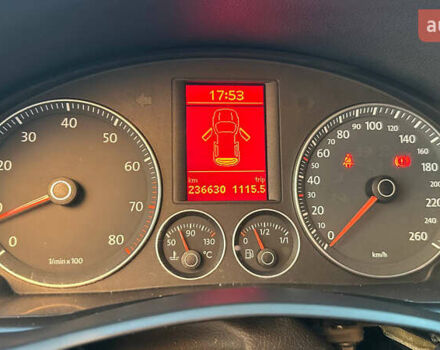 Чорний Фольксваген Гольф, об'ємом двигуна 1.6 л та пробігом 230 тис. км за 7600 $, фото 38 на Automoto.ua