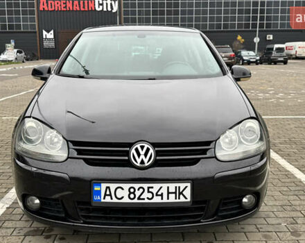 Черный Фольксваген Гольф, объемом двигателя 1.39 л и пробегом 242 тыс. км за 6999 $, фото 1 на Automoto.ua