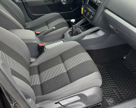 Черный Фольксваген Гольф, объемом двигателя 1.4 л и пробегом 184 тыс. км за 5950 $, фото 9 на Automoto.ua