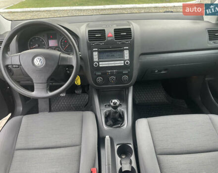 Чорний Фольксваген Гольф, об'ємом двигуна 1.6 л та пробігом 213 тис. км за 5950 $, фото 15 на Automoto.ua