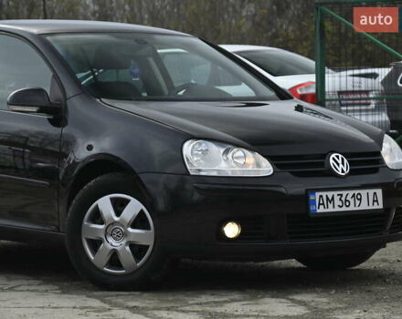 Черный Фольксваген Гольф, объемом двигателя 1.39 л и пробегом 221 тыс. км за 6800 $, фото 2 на Automoto.ua