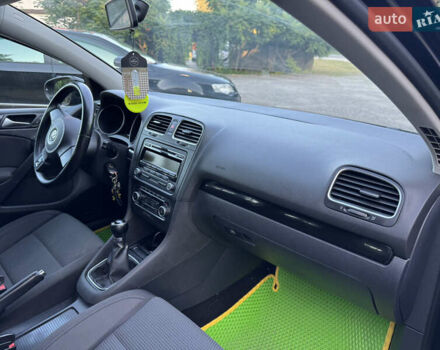 Черный Фольксваген Гольф, объемом двигателя 1.39 л и пробегом 246 тыс. км за 7500 $, фото 27 на Automoto.ua