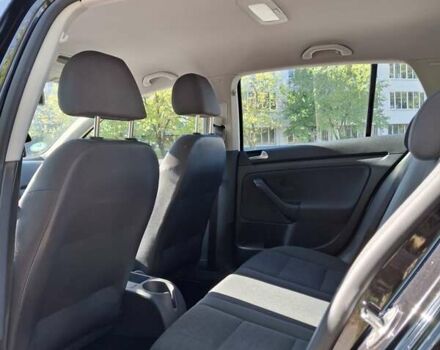 Черный Фольксваген Гольф, объемом двигателя 1.4 л и пробегом 276 тыс. км за 6600 $, фото 25 на Automoto.ua