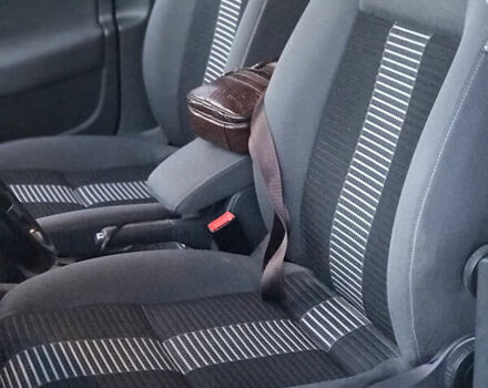 Черный Фольксваген Гольф, объемом двигателя 1.4 л и пробегом 206 тыс. км за 5900 $, фото 20 на Automoto.ua