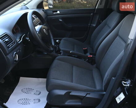 Чорний Фольксваген Гольф, об'ємом двигуна 1.4 л та пробігом 212 тис. км за 5555 $, фото 15 на Automoto.ua