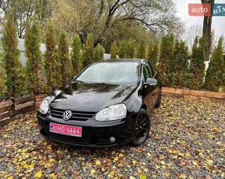 Черный Фольксваген Гольф, объемом двигателя 1.6 л и пробегом 215 тыс. км за 6300 $, фото 3 на Automoto.ua