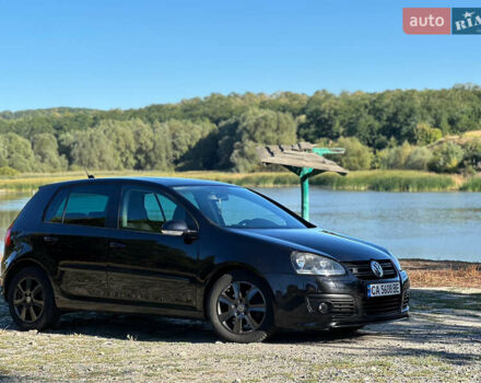 Черный Фольксваген Гольф, объемом двигателя 1.39 л и пробегом 228 тыс. км за 7000 $, фото 1 на Automoto.ua