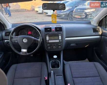Чорний Фольксваген Гольф, об'ємом двигуна 1.6 л та пробігом 198 тис. км за 6999 $, фото 22 на Automoto.ua