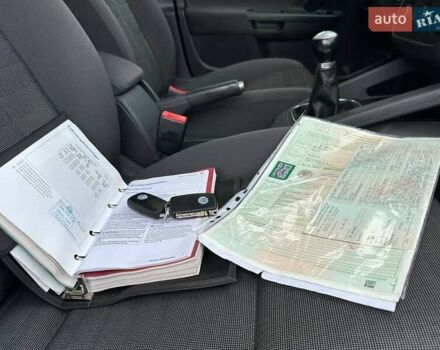 Черный Фольксваген Гольф, объемом двигателя 1.6 л и пробегом 215 тыс. км за 6300 $, фото 102 на Automoto.ua