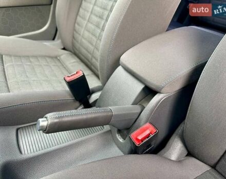 Черный Фольксваген Гольф, объемом двигателя 1.6 л и пробегом 215 тыс. км за 6300 $, фото 50 на Automoto.ua