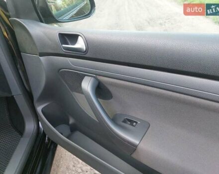 Чорний Фольксваген Гольф, об'ємом двигуна 1.39 л та пробігом 245 тис. км за 4400 $, фото 7 на Automoto.ua