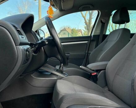 Черный Фольксваген Гольф, объемом двигателя 1.4 л и пробегом 248 тыс. км за 6999 $, фото 8 на Automoto.ua