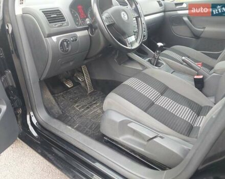 Черный Фольксваген Гольф, объемом двигателя 1.6 л и пробегом 198 тыс. км за 6499 $, фото 23 на Automoto.ua