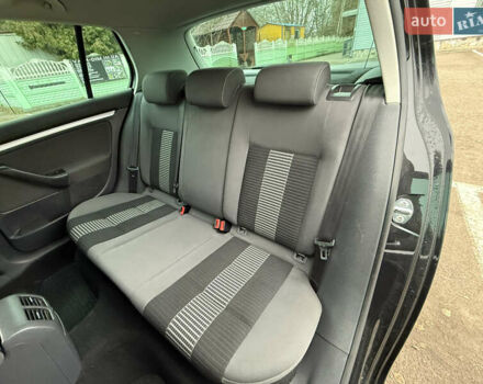 Черный Фольксваген Гольф, объемом двигателя 1.6 л и пробегом 226 тыс. км за 6950 $, фото 9 на Automoto.ua