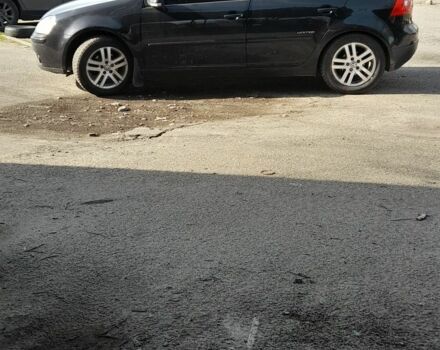 Черный Фольксваген Гольф, объемом двигателя 1.6 л и пробегом 175 тыс. км за 6700 $, фото 1 на Automoto.ua