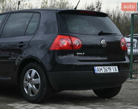 Черный Фольксваген Гольф, объемом двигателя 1.39 л и пробегом 221 тыс. км за 6800 $, фото 8 на Automoto.ua