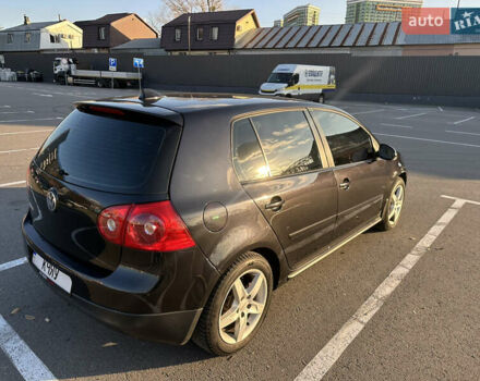 Черный Фольксваген Гольф, объемом двигателя 1.6 л и пробегом 300 тыс. км за 5299 $, фото 4 на Automoto.ua