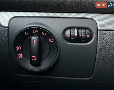 Черный Фольксваген Гольф, объемом двигателя 1.4 л и пробегом 211 тыс. км за 5690 $, фото 83 на Automoto.ua