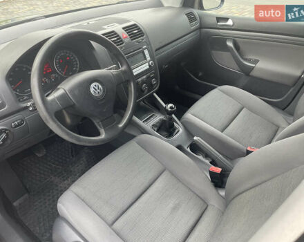 Чорний Фольксваген Гольф, об'ємом двигуна 1.6 л та пробігом 213 тис. км за 5950 $, фото 11 на Automoto.ua