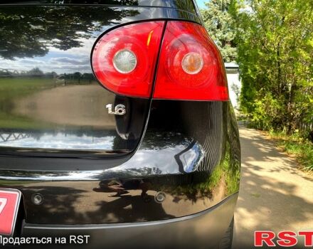 Черный Фольксваген Гольф, объемом двигателя 1.6 л и пробегом 211 тыс. км за 6800 $, фото 3 на Automoto.ua