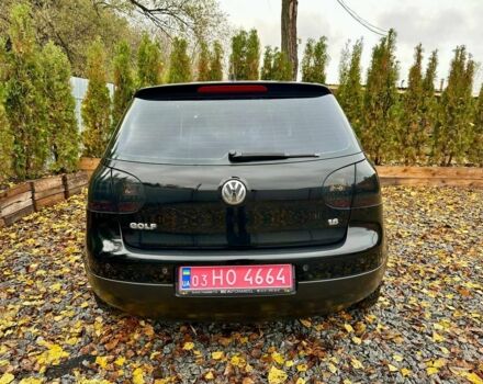 Черный Фольксваген Гольф, объемом двигателя 1.6 л и пробегом 215 тыс. км за 6300 $, фото 6 на Automoto.ua