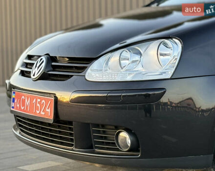 Черный Фольксваген Гольф, объемом двигателя 1.4 л и пробегом 211 тыс. км за 5690 $, фото 8 на Automoto.ua