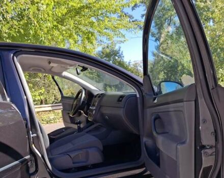 Черный Фольксваген Гольф, объемом двигателя 1.4 л и пробегом 276 тыс. км за 6600 $, фото 22 на Automoto.ua