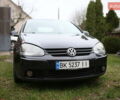 Черный Фольксваген Гольф, объемом двигателя 1.39 л и пробегом 200 тыс. км за 5900 $, фото 2 на Automoto.ua