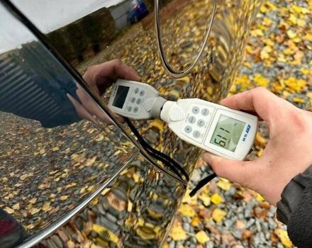 Черный Фольксваген Гольф, объемом двигателя 1.6 л и пробегом 215 тыс. км за 6300 $, фото 120 на Automoto.ua