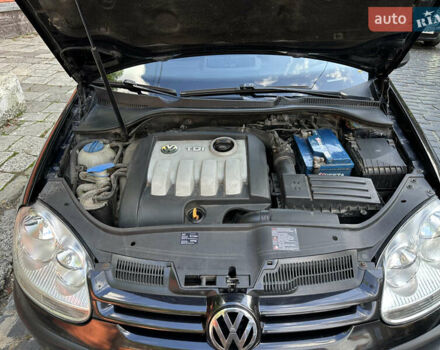 Черный Фольксваген Гольф, объемом двигателя 1.9 л и пробегом 333 тыс. км за 5200 $, фото 22 на Automoto.ua